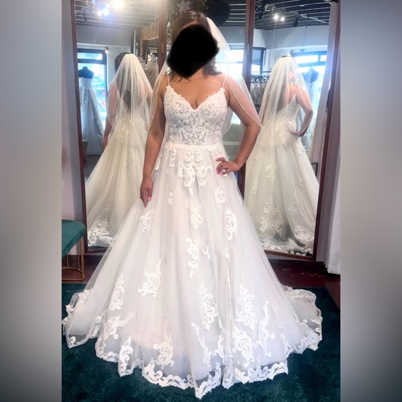 Maggie Sottero- Florence, Unaltered, Size 12 - Picture 4 of 4